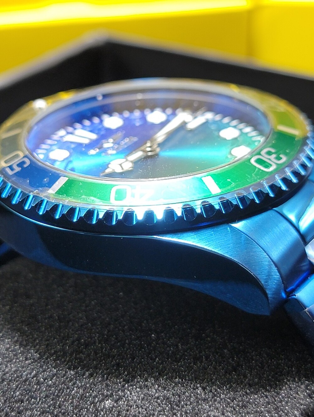 Invicta ⌚️ Pro Diver Kromatyk 43mm Blue Steel Watch Gradient Green Dial 50966 - Picture 6 of 11
